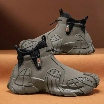 Warm and super comfortable hiking sneakers 🥾