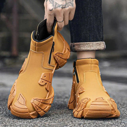 Warm and super comfortable hiking sneakers 🥾