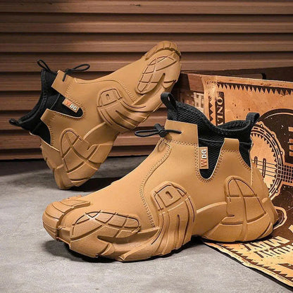 Warm and super comfortable hiking sneakers 🥾