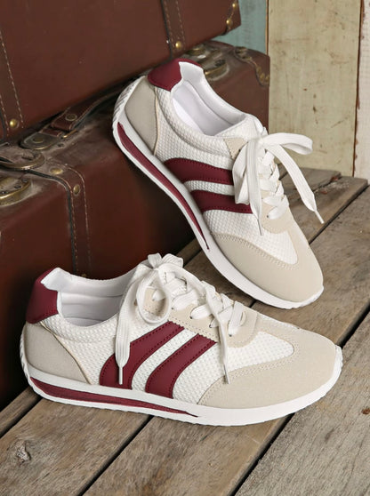 Fashionable women's athletic shoes, round-toe sneakers with thick soles