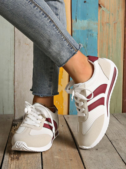 Fashionable women's athletic shoes, round-toe sneakers with thick soles