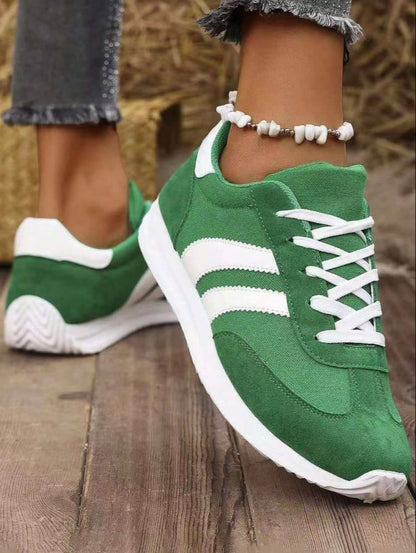 Fashionable women's athletic shoes, round-toe sneakers with thick soles