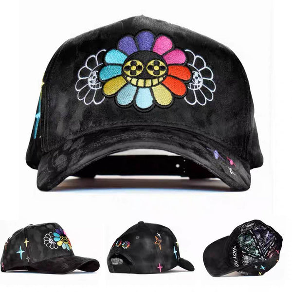 Fashionable baseball cap with daisy smiley face pattern